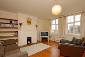 2 bedroom Flat to re...